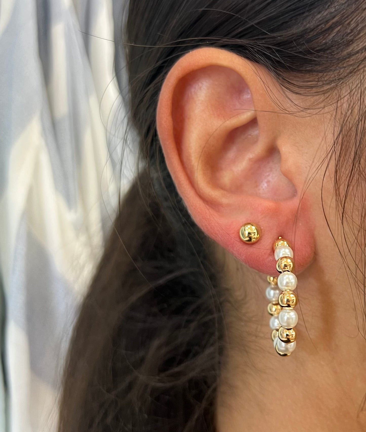 Madison Pearl/Gold Beaded Hoop