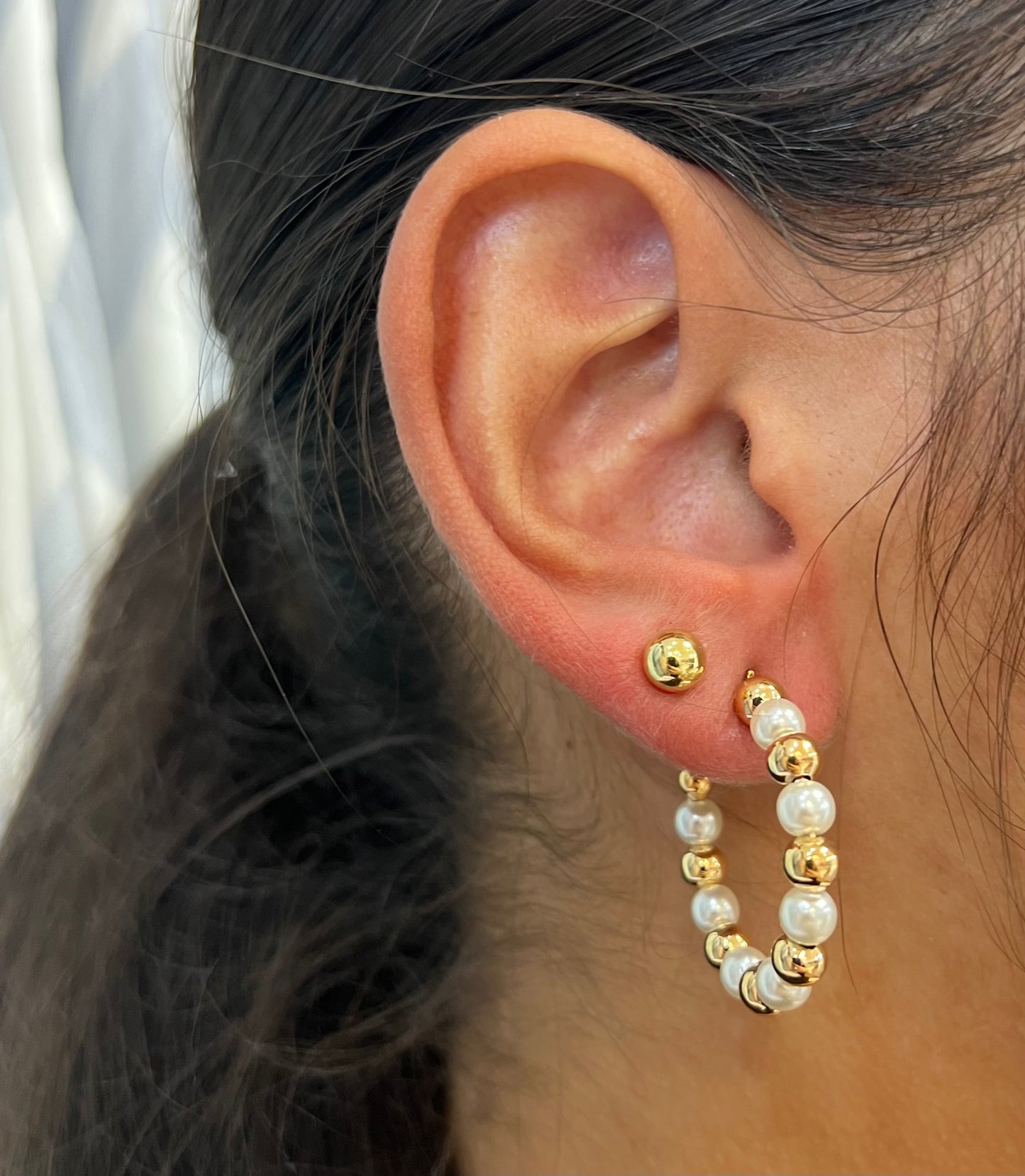 Madison Pearl/Gold Beaded Hoop