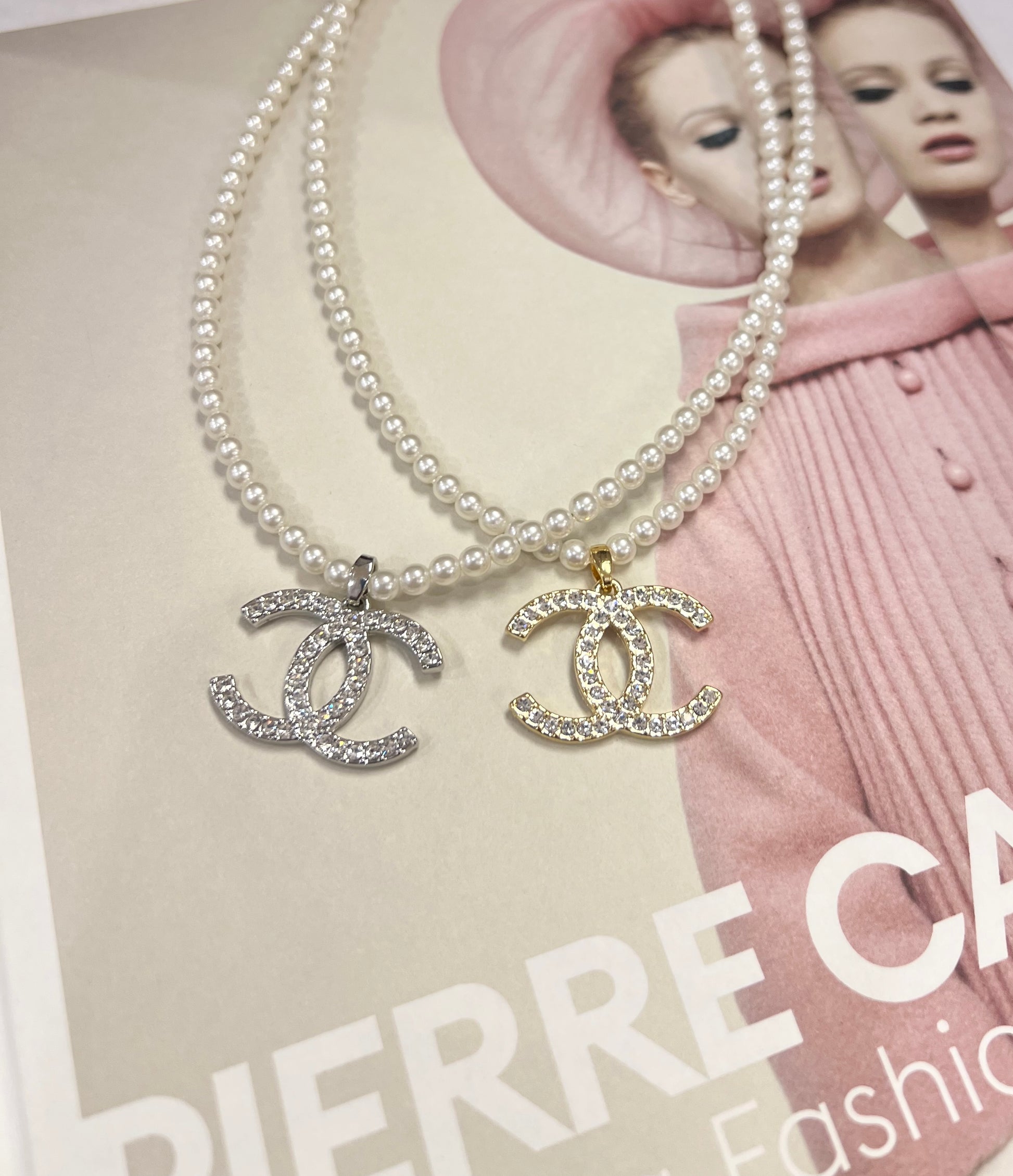 Chanel Short Pearl Necklace World CC - Designer WishBags