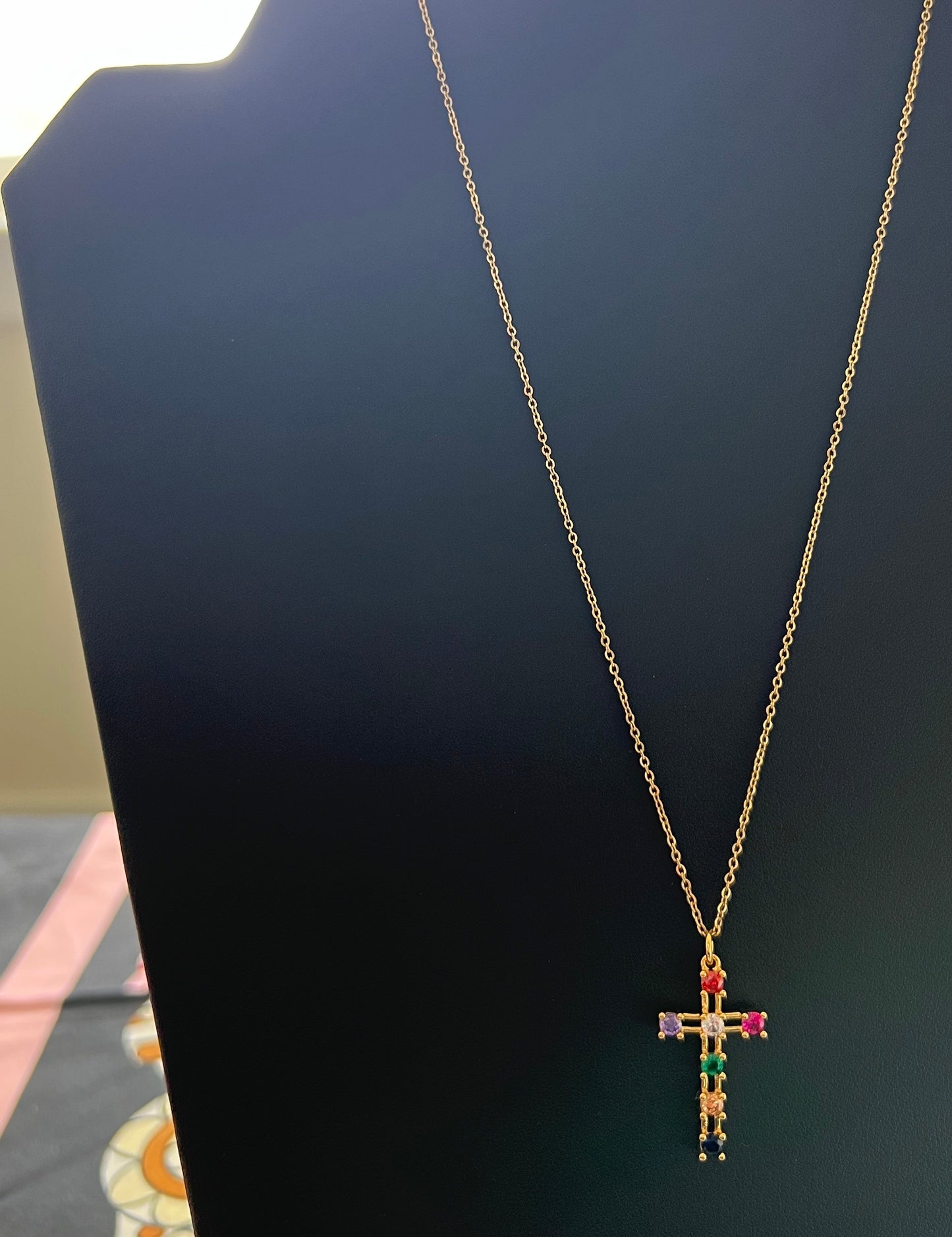 Color Stone Cross Chain